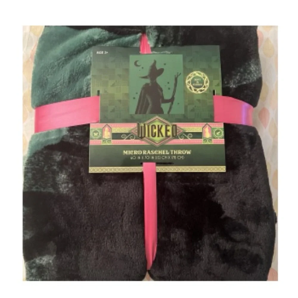 🚫SOLD🚫 “Wicked” Elphaba Micro Raschel Throw - 60”x70” - Picture 2 of 8